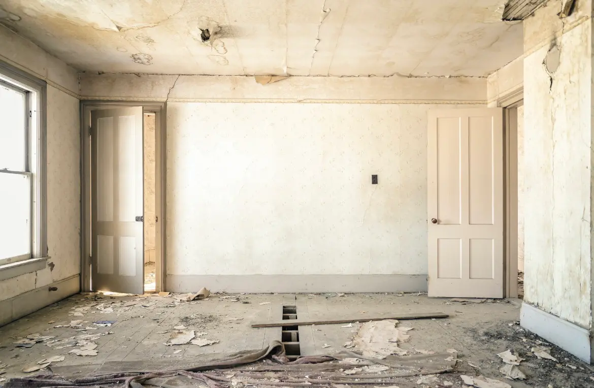 Waste disposal crew managing a cleanout project in Grand Rapids